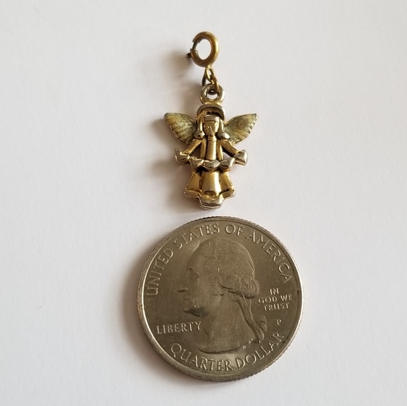 Angel with hearts pendant charm gold tone  silver tone - Picture 5 of 9